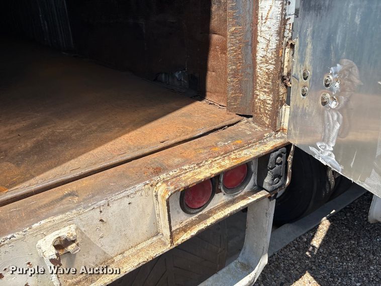 image for item EM0622 2006 Lufkin TFV-CL-110 dry van trailer