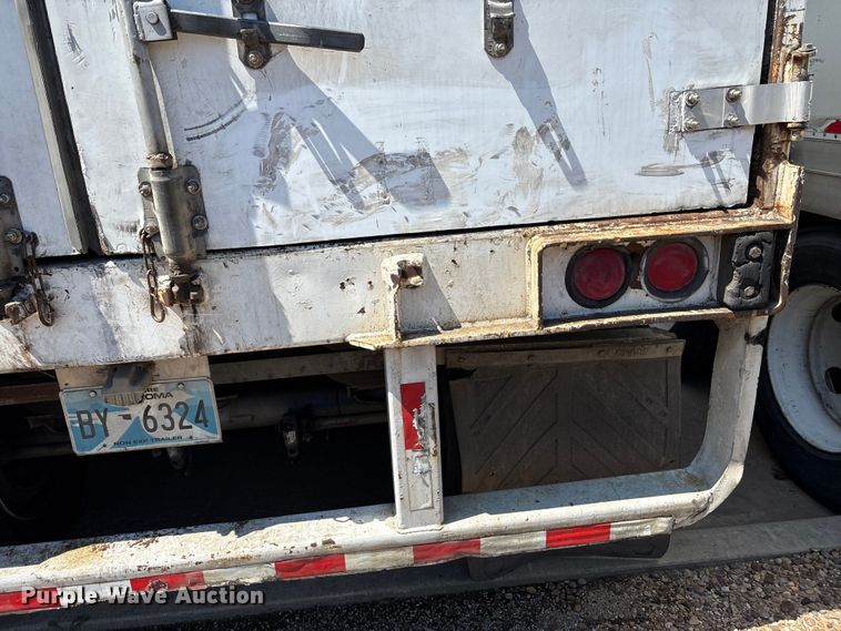 image for item EM0622 2006 Lufkin TFV-CL-110 dry van trailer