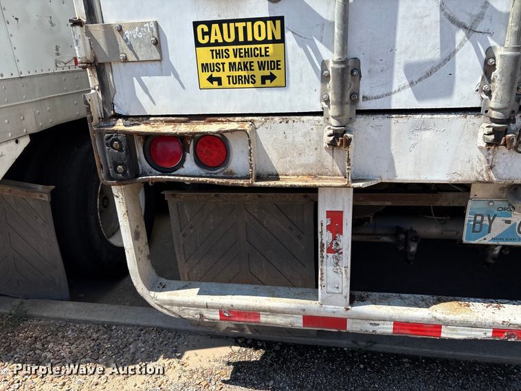 image for item EM0622 2006 Lufkin TFV-CL-110 dry van trailer