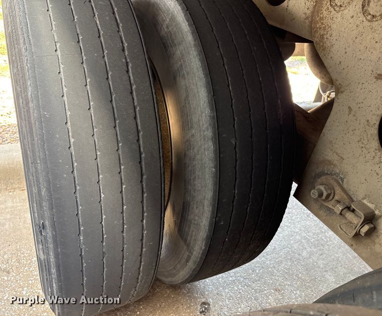 image for item EM0622 2006 Lufkin TFV-CL-110 dry van trailer