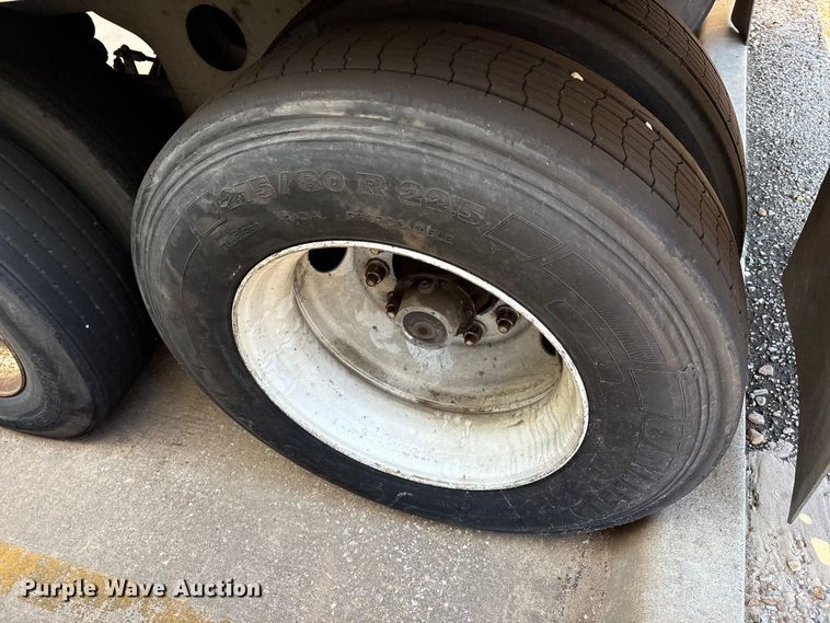 image for item EM0622 2006 Lufkin TFV-CL-110 dry van trailer