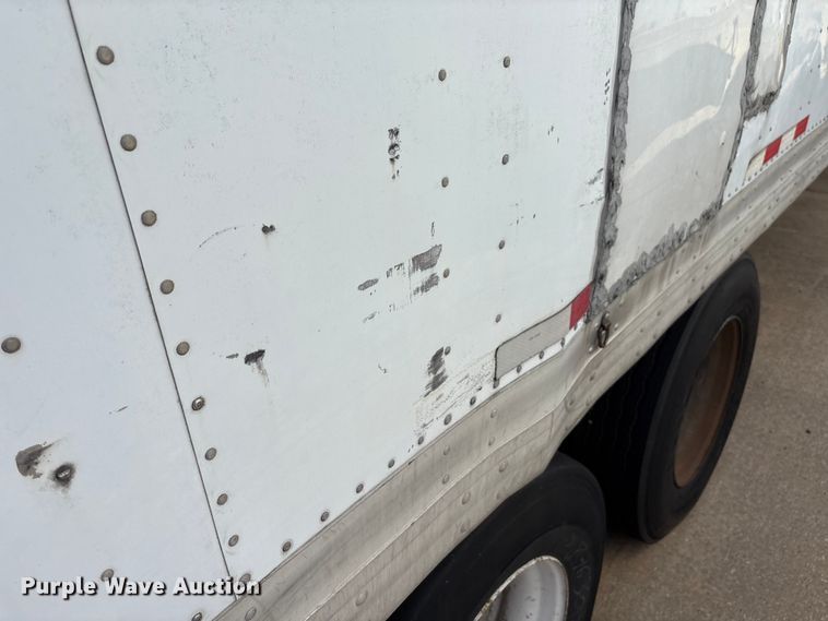 image for item EM0623 2006 Lufkin TFV-CL-110 dry van trailer