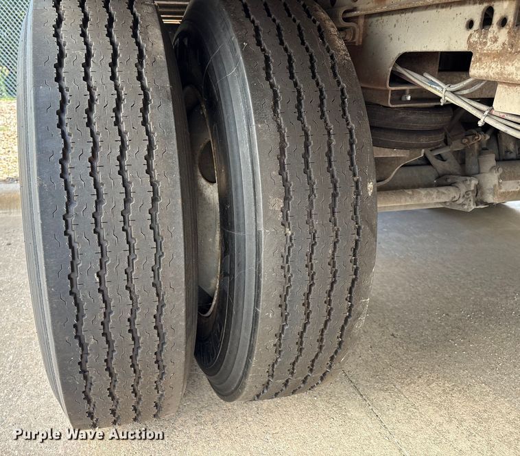 image for item EM0623 2006 Lufkin TFV-CL-110 dry van trailer