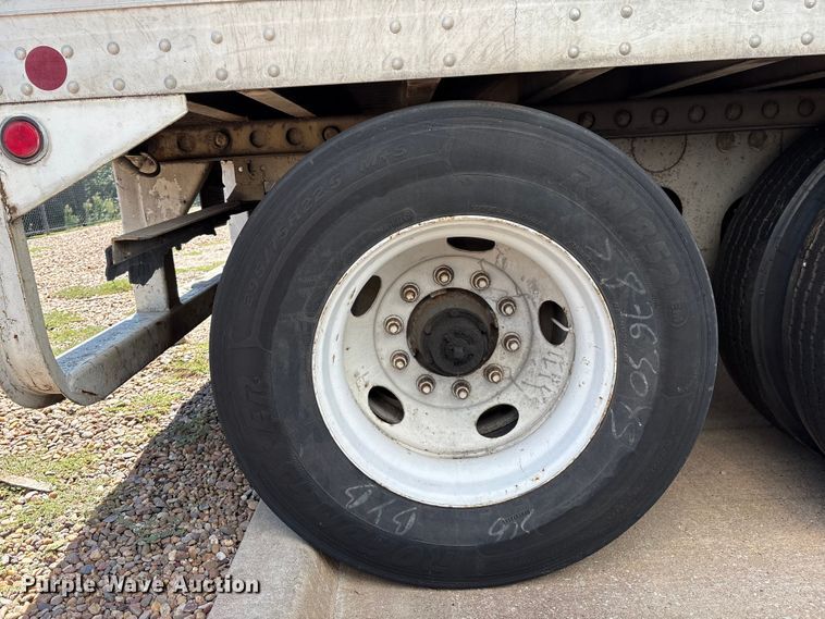 image for item EM0623 2006 Lufkin TFV-CL-110 dry van trailer