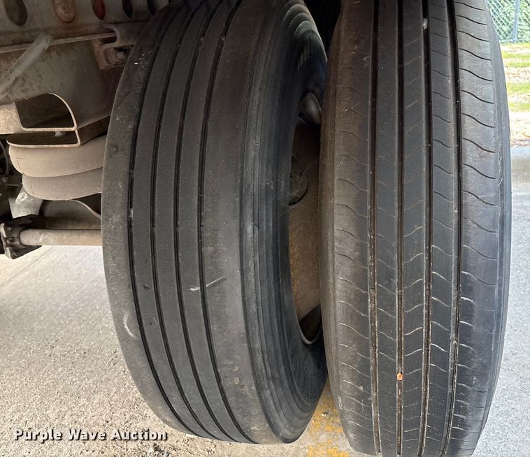 image for item EM0623 2006 Lufkin TFV-CL-110 dry van trailer