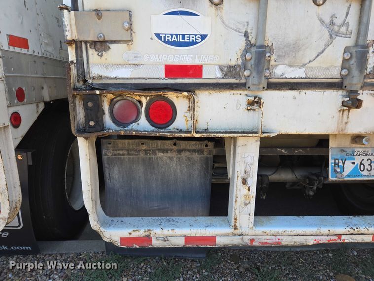 image for item EM0625 2006 Lufkin dry van trailer