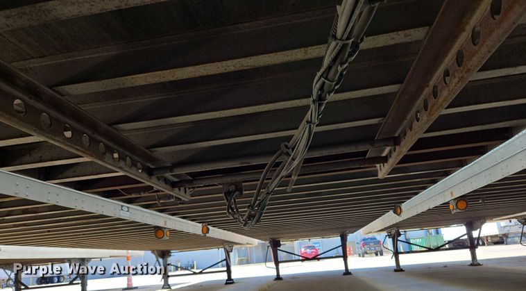 image for item EM0625 2006 Lufkin dry van trailer