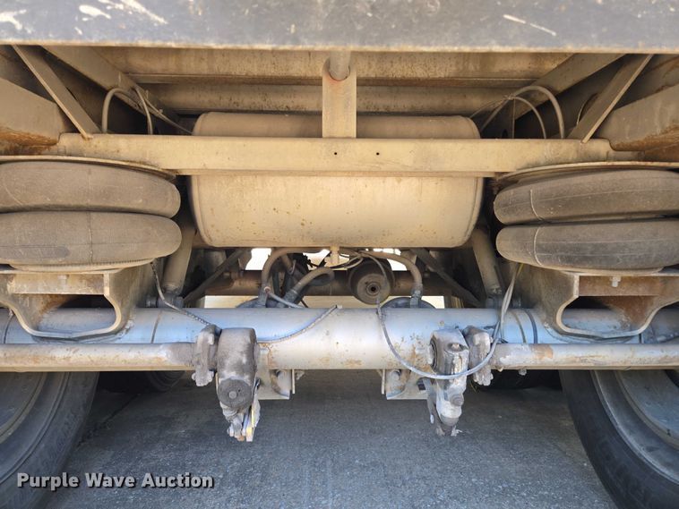 image for item EM0625 2006 Lufkin dry van trailer