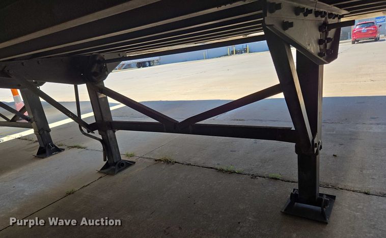 image for item EM0625 2006 Lufkin dry van trailer