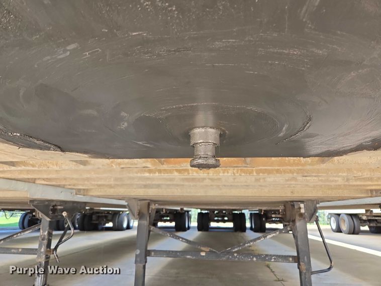 image for item EM0625 2006 Lufkin dry van trailer