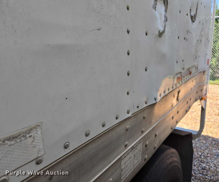 image for item EM0626 2006 Lufkin TFV-CL-110 dry van trailer