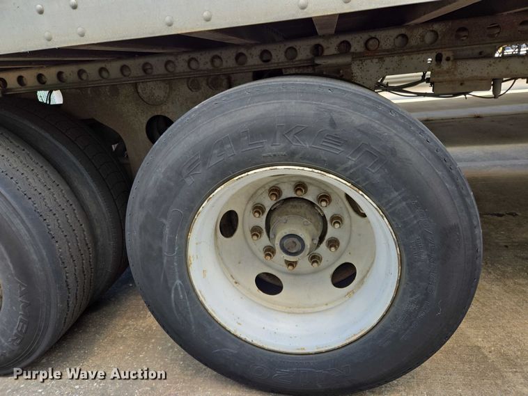 image for item EM0626 2006 Lufkin TFV-CL-110 dry van trailer