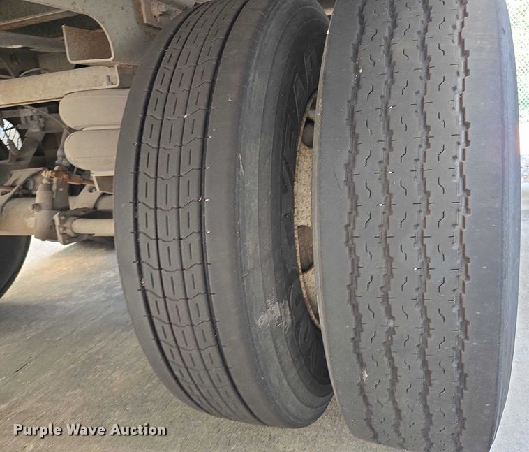 image for item EM0626 2006 Lufkin TFV-CL-110 dry van trailer