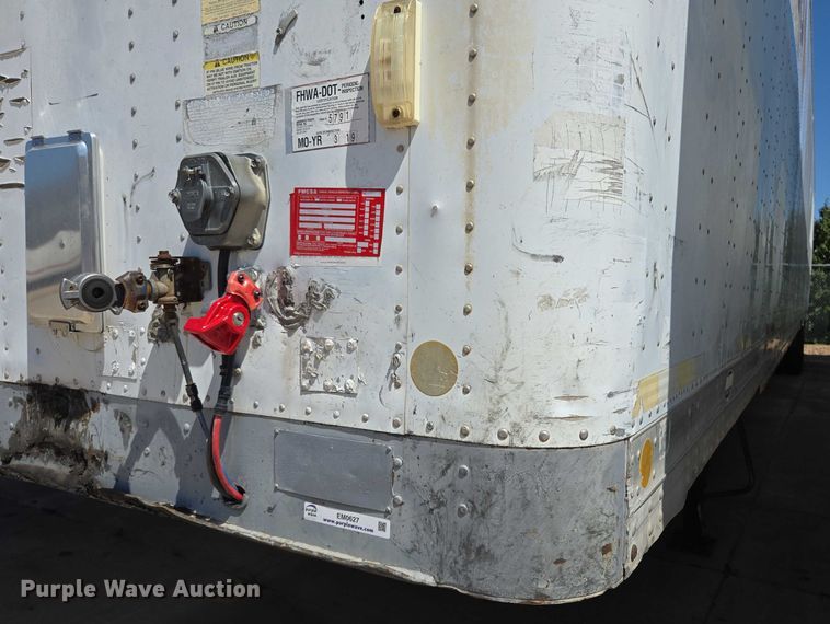 image for item EM0627 2006 Lufkin TFV-CL-110 dry van trailer