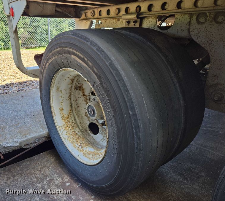 image for item EM0627 2006 Lufkin TFV-CL-110 dry van trailer