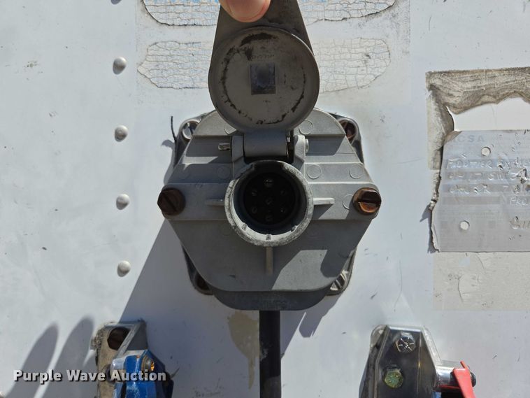 image for item EM0629 2006 Lufkin TFV-CL-110 dry van trailer