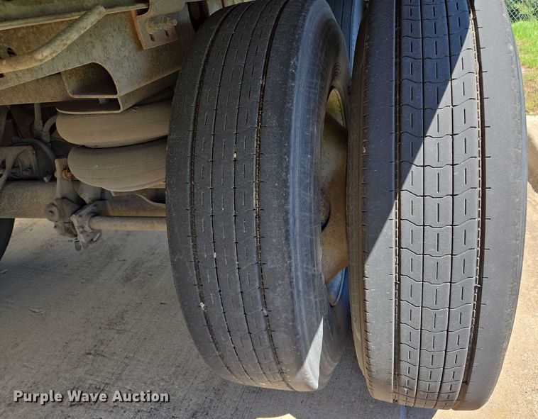 image for item EM0629 2006 Lufkin TFV-CL-110 dry van trailer