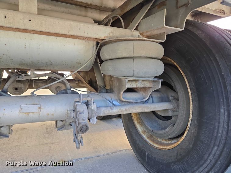 image for item EM0630 2006 Lufkin TFV-CL-110 dry van trailer