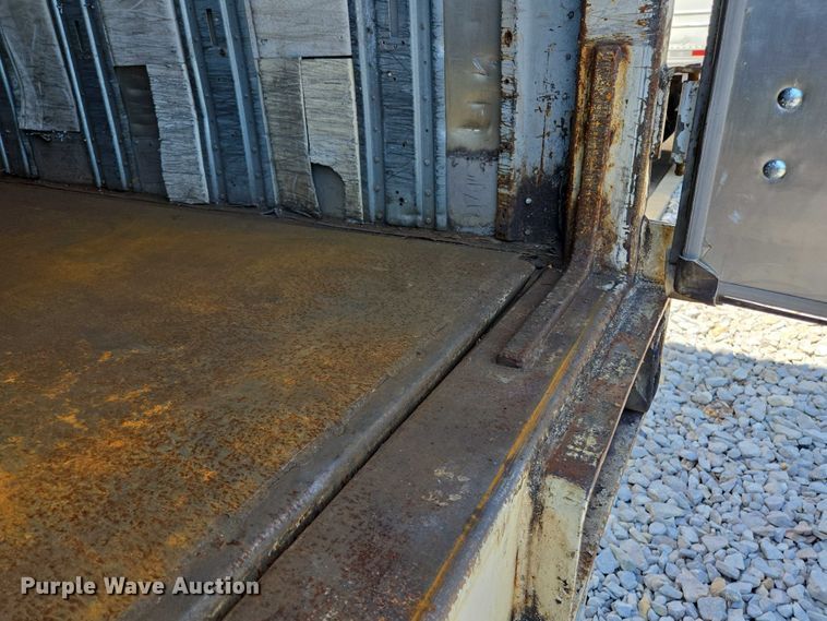 image for item EM0630 2006 Lufkin TFV-CL-110 dry van trailer