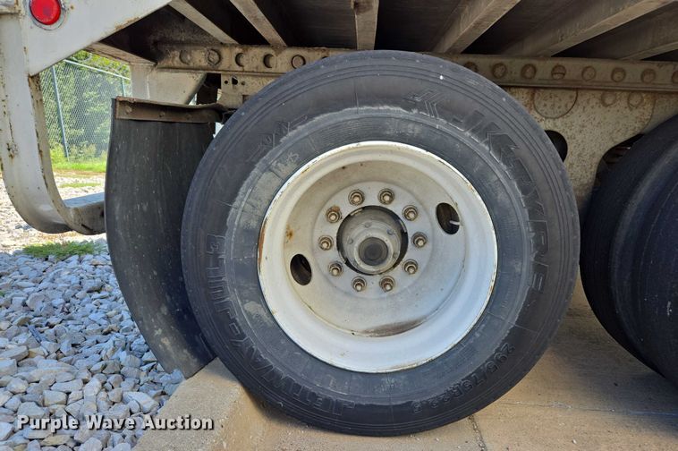 image for item EM0630 2006 Lufkin TFV-CL-110 dry van trailer