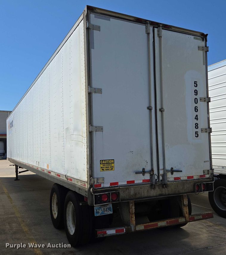 image for item EM0631 2006 Utility VS2DX dry van trailer