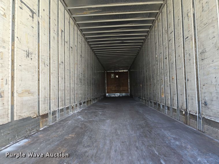 image for item EM0631 2006 Utility VS2DX dry van trailer