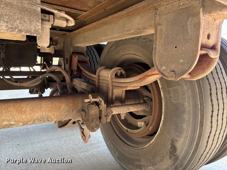 image for item EM0632 2005 Wabash DVCVHPC dry van trailer