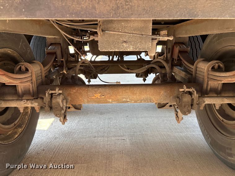 image for item EM0632 2005 Wabash DVCVHPC dry van trailer