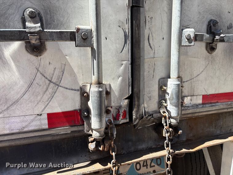 image for item EM0632 2005 Wabash DVCVHPC dry van trailer