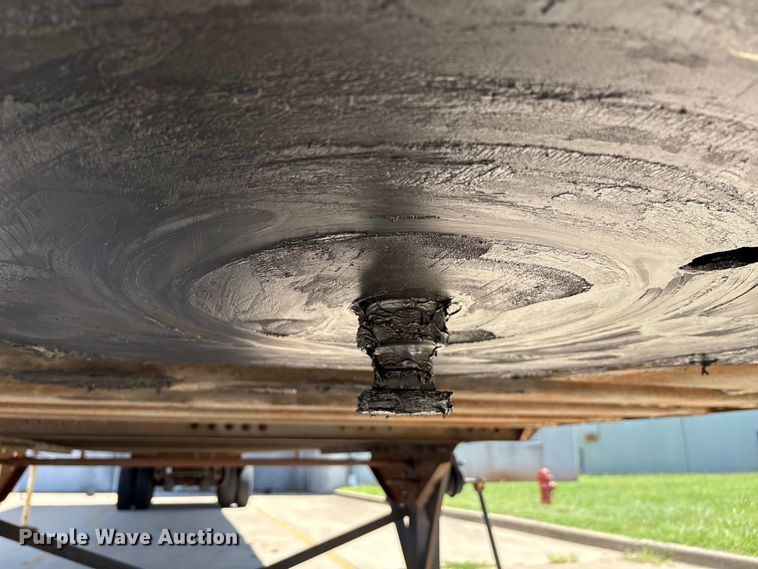 image for item EM0632 2005 Wabash DVCVHPC dry van trailer