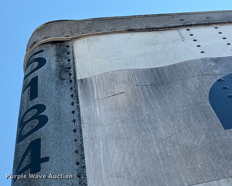 image for item EM0632 2005 Wabash DVCVHPC dry van trailer