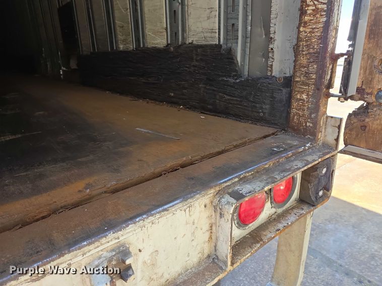 image for item EM0633 2006 Lufkin TFV-CL-110 dry van trailer