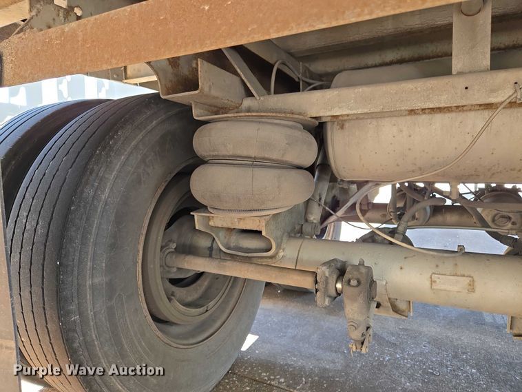 image for item EM0633 2006 Lufkin TFV-CL-110 dry van trailer