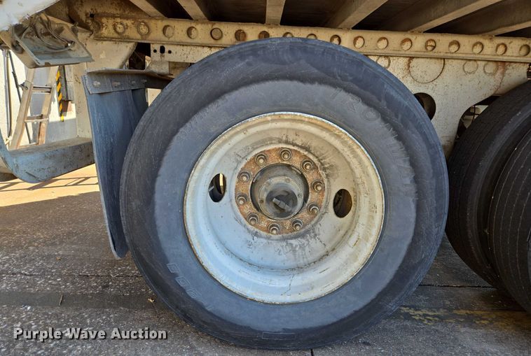 image for item EM0633 2006 Lufkin TFV-CL-110 dry van trailer