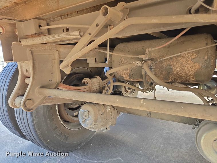 image for item EM0635 2005 Wabash DVCVHPC dry van trailer