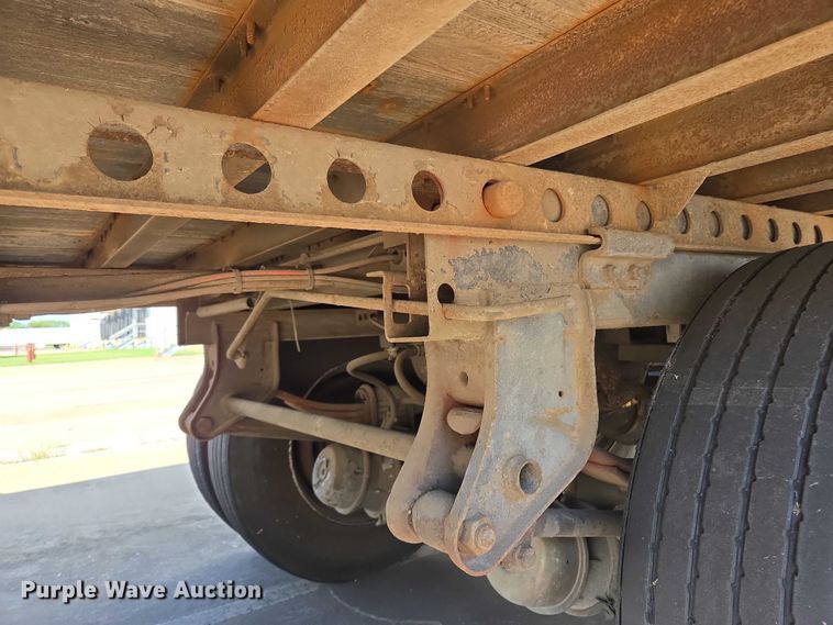 image for item EM0635 2005 Wabash DVCVHPC dry van trailer