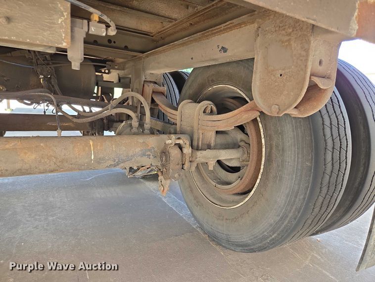 image for item EM0635 2005 Wabash DVCVHPC dry van trailer