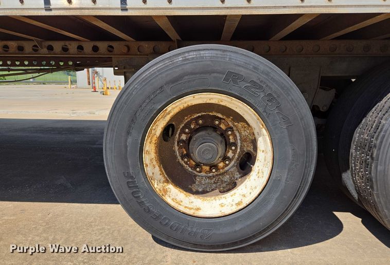 image for item EM0635 2005 Wabash DVCVHPC dry van trailer