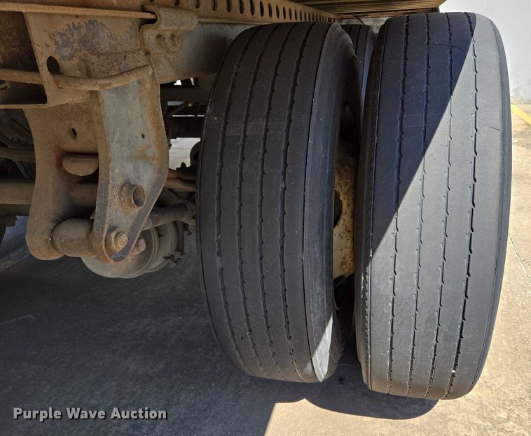 image for item EM0635 2005 Wabash DVCVHPC dry van trailer