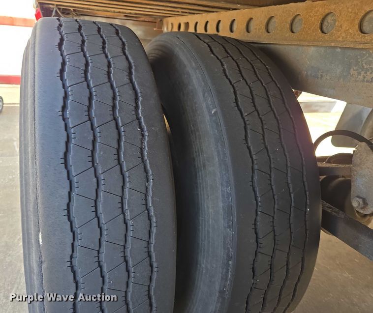 image for item EM0635 2005 Wabash DVCVHPC dry van trailer