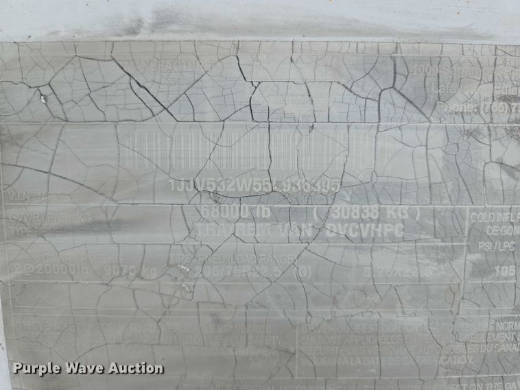 image for item EM0635 2005 Wabash DVCVHPC dry van trailer