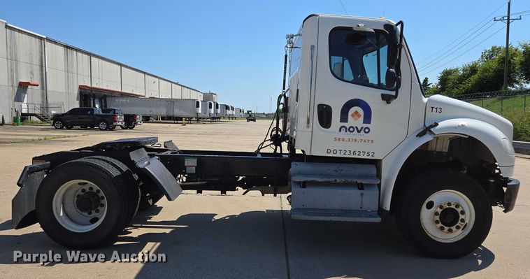 image for item EM0636 2013 Freightliner Business Class M2 semi truck