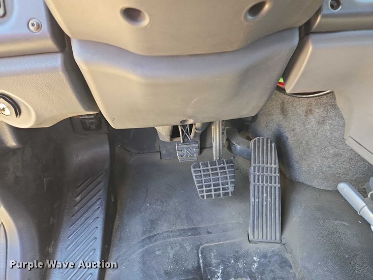 image for item EM0636 2013 Freightliner Business Class M2 semi truck