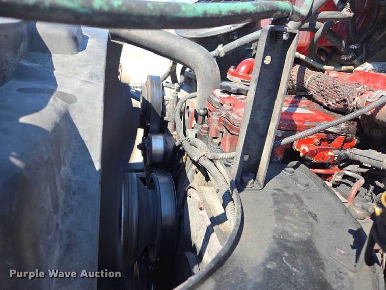 image for item EM0636 2013 Freightliner Business Class M2 semi truck