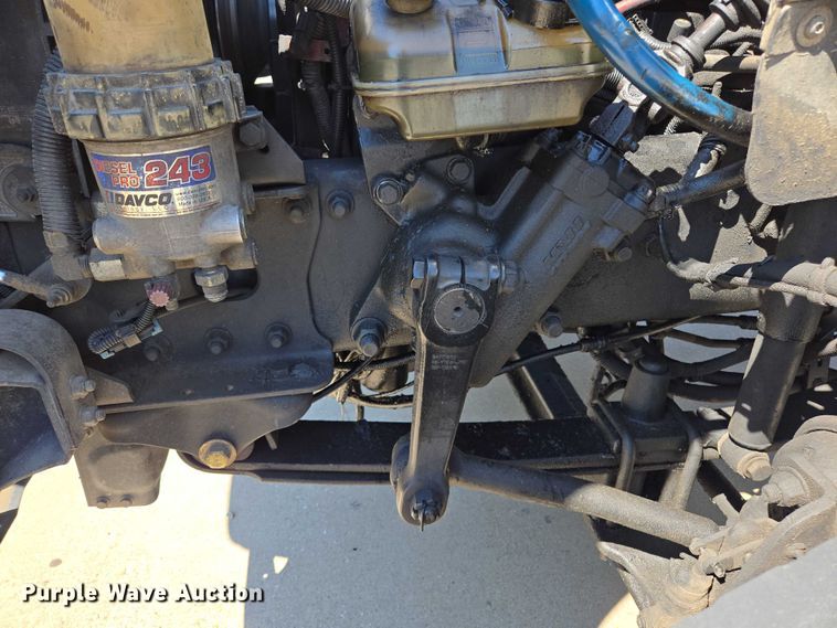 image for item EM0636 2013 Freightliner Business Class M2 semi truck