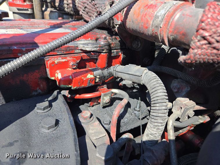 image for item EM0636 2013 Freightliner Business Class M2 semi truck