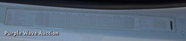 image for item EM0638 2013 Freightliner Business Class M2 semi truck