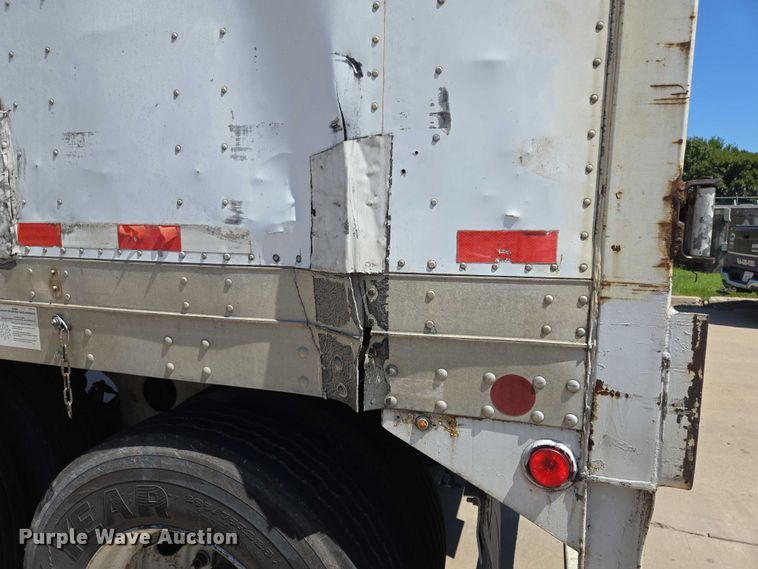 image for item EM0641 2006 Lufkin TFV-CL-110 dry van trailer