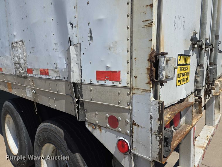 image for item EM0641 2006 Lufkin TFV-CL-110 dry van trailer