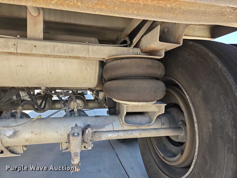 image for item EM0641 2006 Lufkin TFV-CL-110 dry van trailer